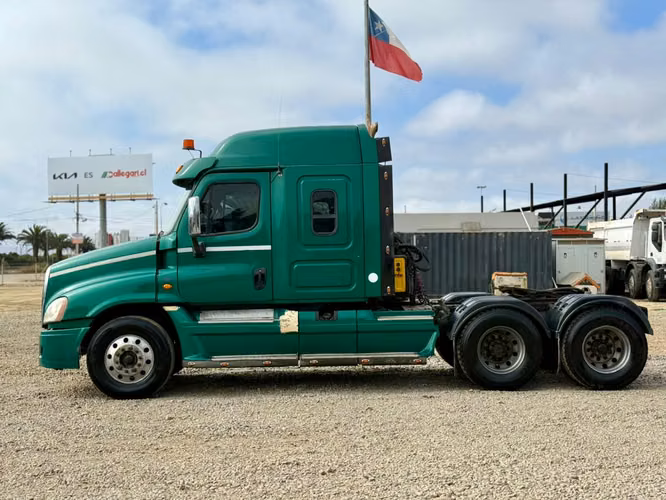 2015 Tractocamion Freightliner Cascadia 125 – con Kit Hidráulico – Sin Válvula EGR - 487.000 kms