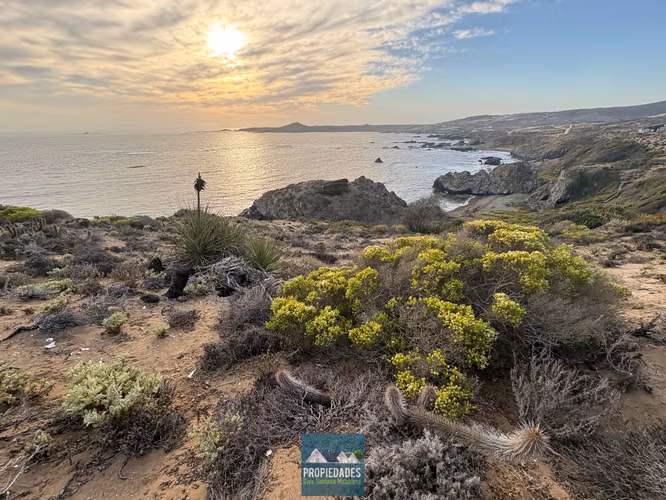 PARCELA CON VISTA PANORÁMICA AL MAR EN OCHOQUEBRADAS