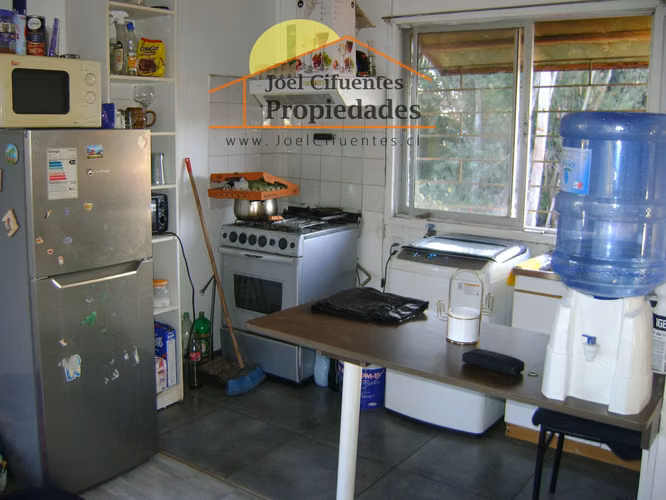 Propiedad con local comercial y departamento en 2do. Cod-2416