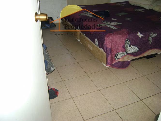 Propiedad con local comercial y departamento en 2do. Cod-2416