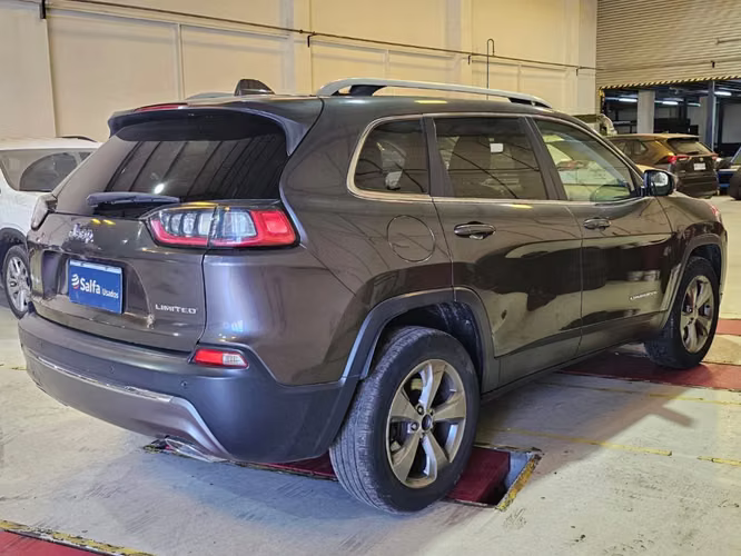Jeep Cherokee 3.2 LIMITED 4X4 AT 5P	 2019 - Imagen 5