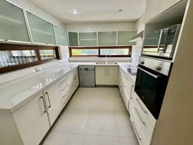 VENTA, Casa en Chamisero, A pasos colegio Lincoln y Dunalaster,5D, 5B