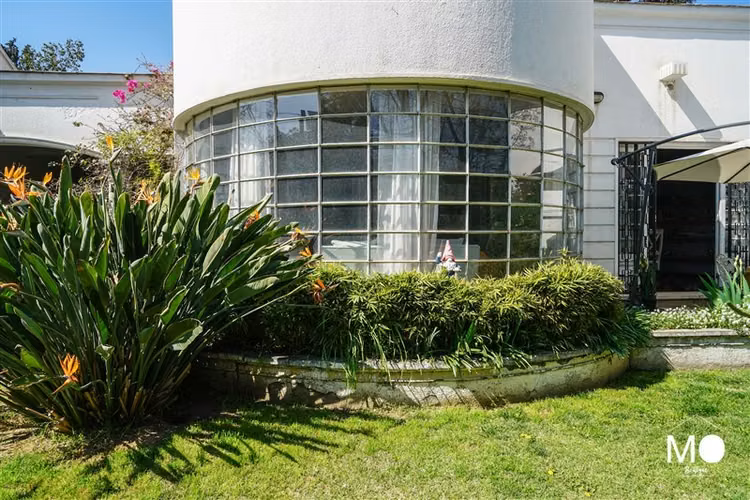 Joya arquitectónica, estilo moderno, barrio Pucará - Imagen 2