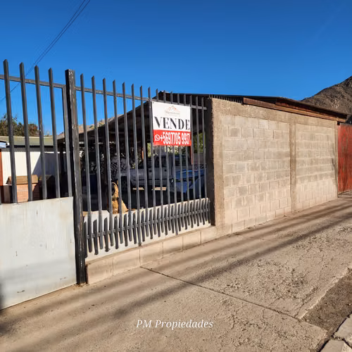 VENDE CASA CON AMPLIO TERRENO PRECIO REBAJADO OPORTUNIDAD