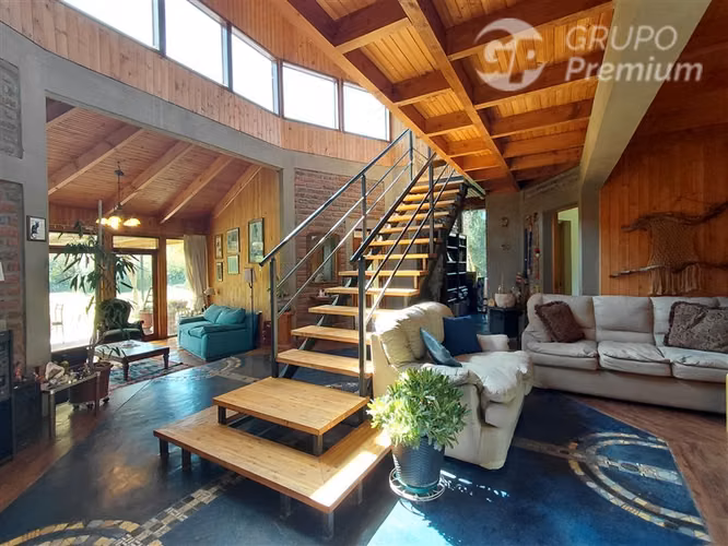 Casa Contemporáneo-Rústica en Parcela 5.069 m2 Padre Hurtado