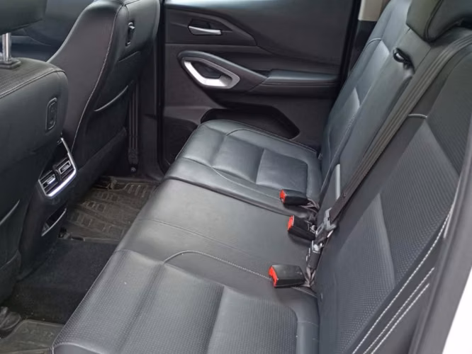 PEUGEOT LANDTREK BLUE HDI  2024