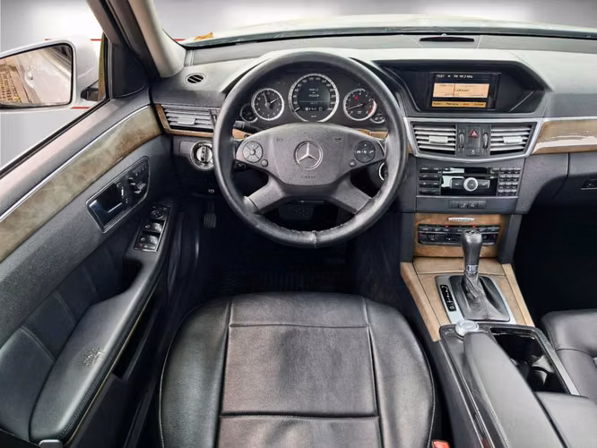 MERCEDES-BENZ E250 BLUE EFFICIENCY 2.5 AUT 2010