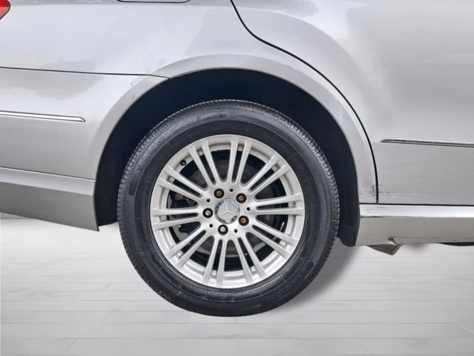 MERCEDES-BENZ E250 BLUE EFFICIENCY 2.5 AUT 2010