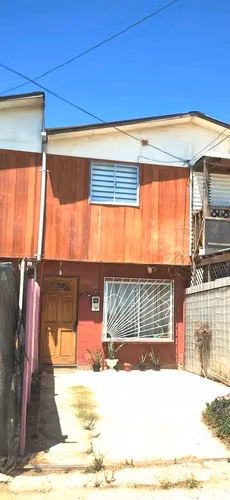 VENDO CASA EN QUILPUE SECTOR MENA