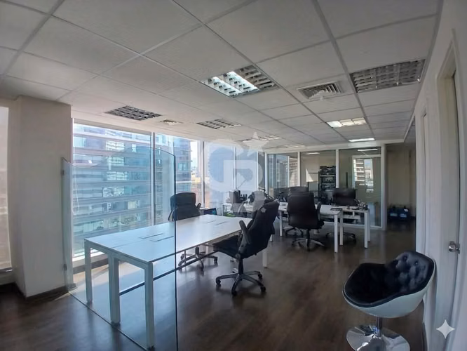 OFICINA EJECUTIVA EQUIPADA / PROVIDENCIA