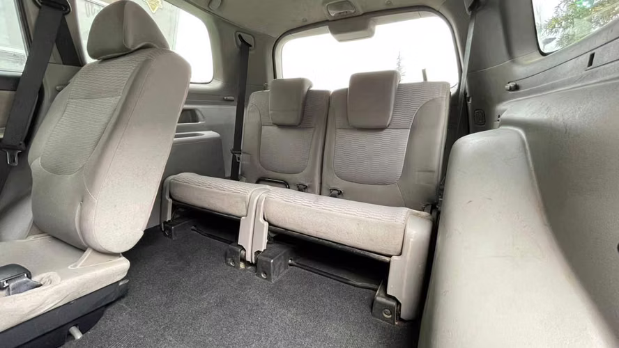 Mitsubishi Montero Sport G2 2.5 Diesel 2WD AT (2013)