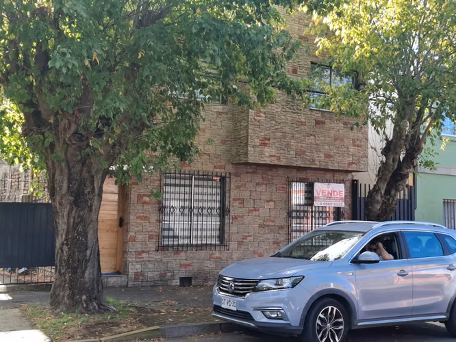 EN VENTA CENTRICA PROPIEDAD EN CALLE  ISABEL RIQUELME - CHILLAN