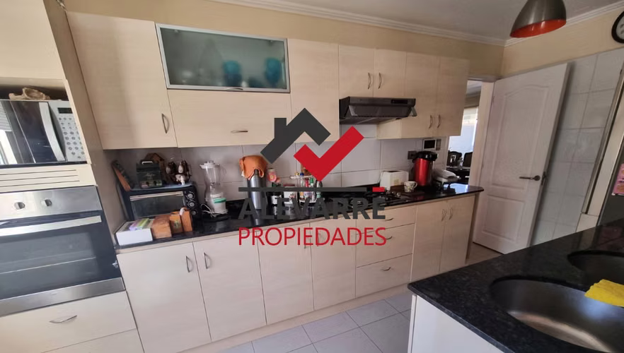 VENTA DE HERMOSA CASA EN SECTOR SAN JOAQUIN LS