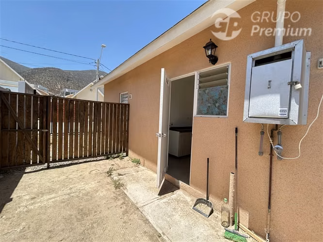 Arriendo casa año corrido de 2 dorm. en Coquimbo