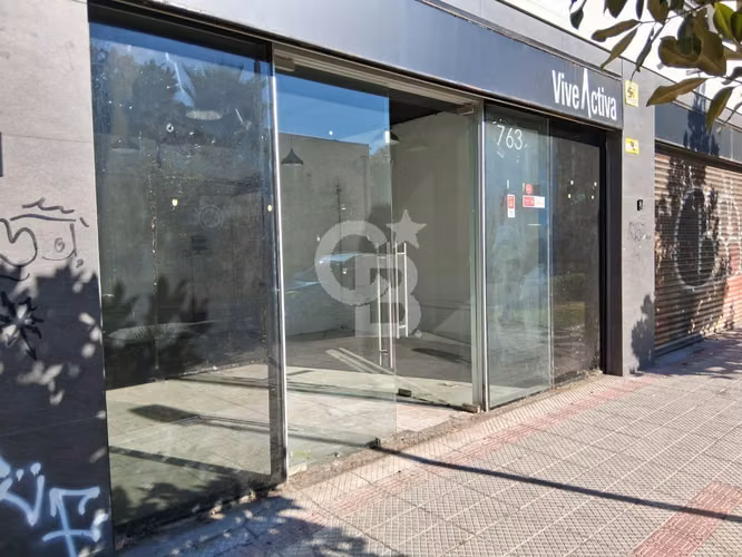 Local habilitado de 39 m2 Zenteno - Santiago Centro
