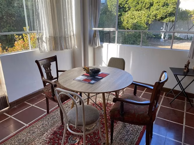 Casa Covarrubias, amplio terreno, dpto. interior, jardines