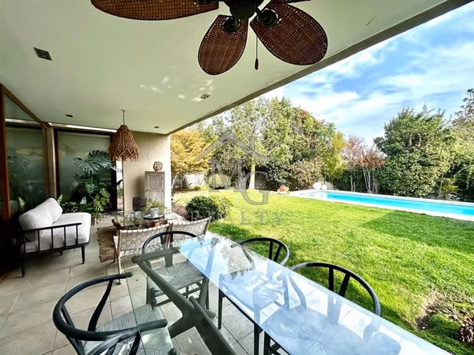 Casa en venta de 4 dorm +escritorio en Piedra Roja Colina