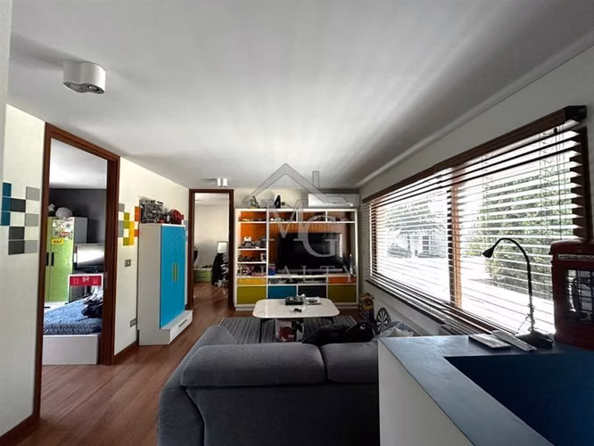 Casa en venta de 4 dorm +escritorio en Piedra Roja Colina