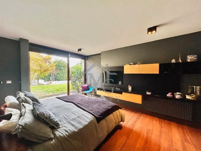 Casa en venta de 4 dorm +escritorio en Piedra Roja Colina