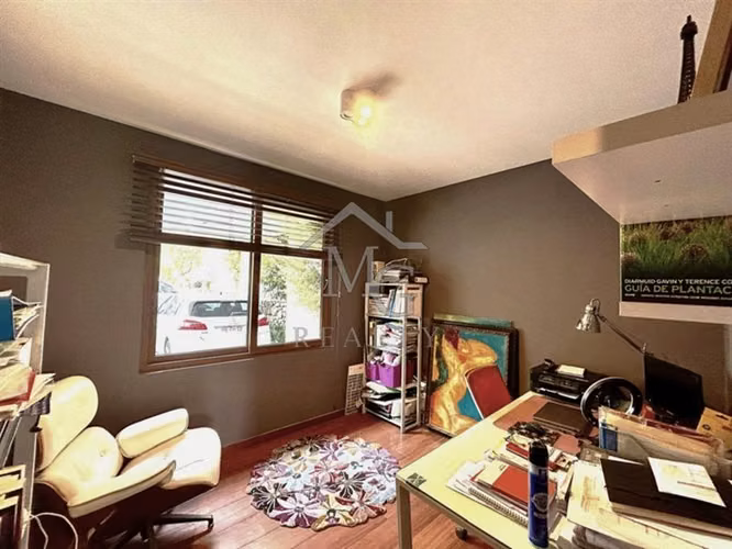 Casa en venta de 4 dorm +escritorio en Piedra Roja Colina