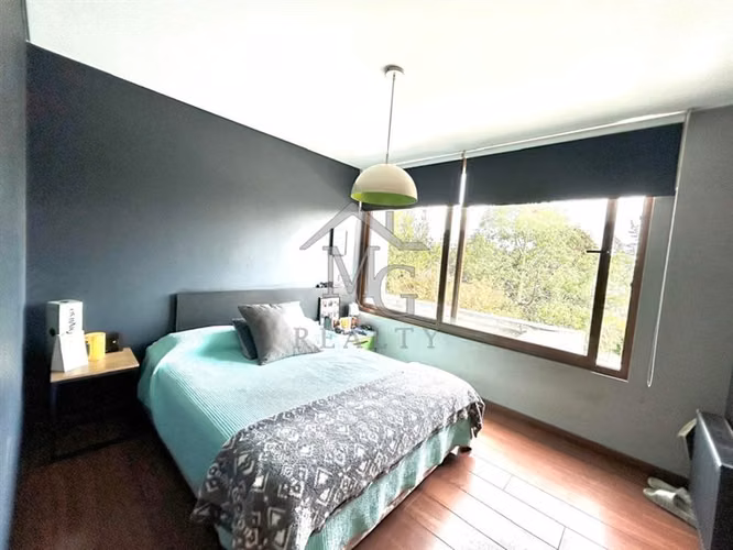 Casa en venta de 4 dorm +escritorio en Piedra Roja Colina