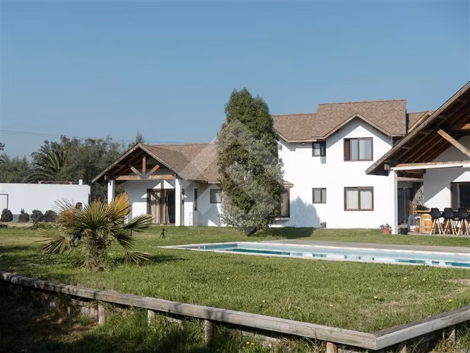 Parcela Vendo 4D4B piscina Panel Solar Condominio Talagante
