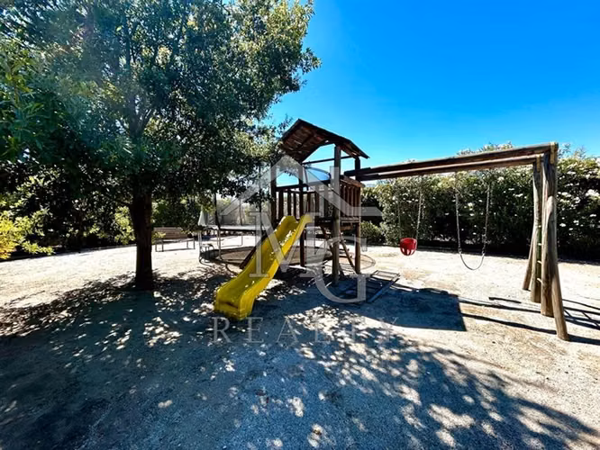 Casa en venta de 4 dorm. en Colina