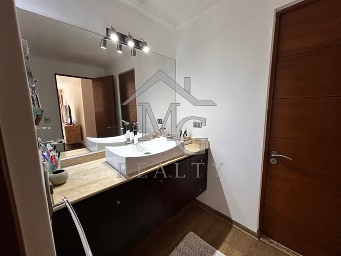 Casa en venta de 4 dorm. en Colina