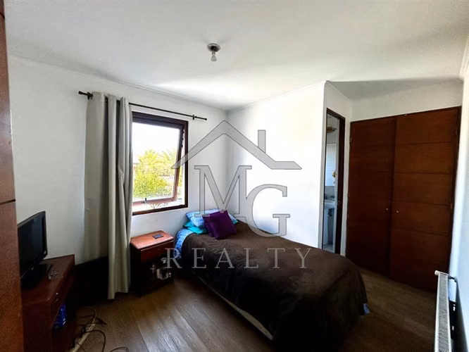 Casa en venta de 4 dorm. en Colina