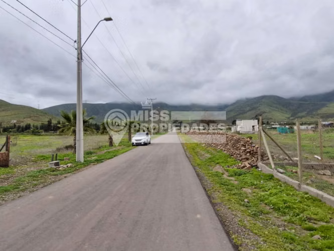 VENDE PARCELA EN CONDOMINIO VISTABELLA - ENTORNO NATURAL