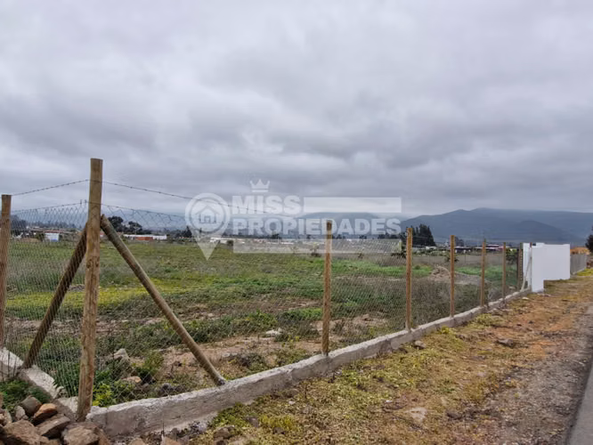 VENDE PARCELA EN CONDOMINIO VISTABELLA - ENTORNO NATURAL