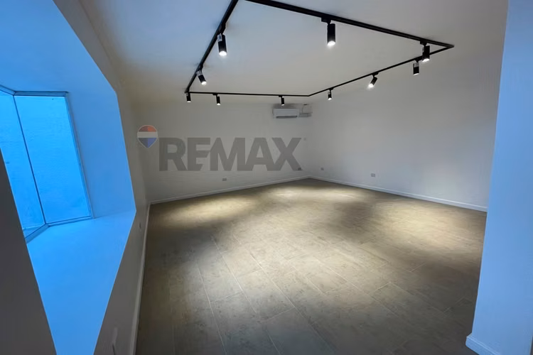 Arriendo de local comercial, vitacura.