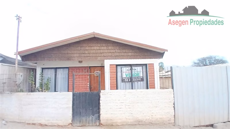 CASA Casa en venta en la pobleción Manuel Rodríguez