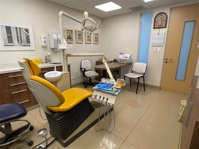 CLINICA DENTAL HABILITADA INTERSALUD