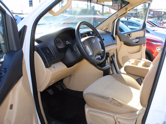 HYUNDAI H1 GLS 2018