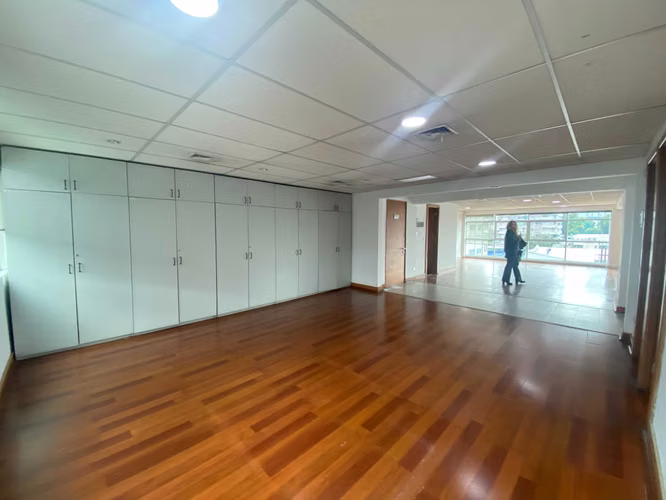 Oficina Luminosa con Excelentes Vistas (155905)