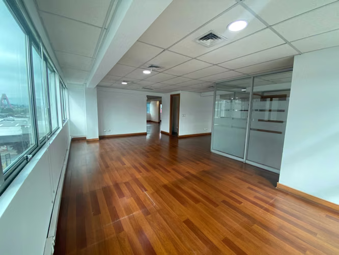 Oficina Luminosa con Excelentes Vistas (155905)