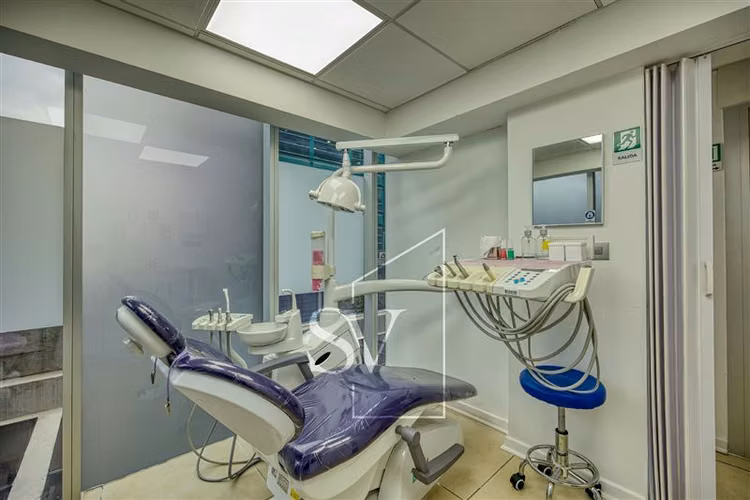 Clínica Dental Full Equipada casi nueva cercana a Estoril