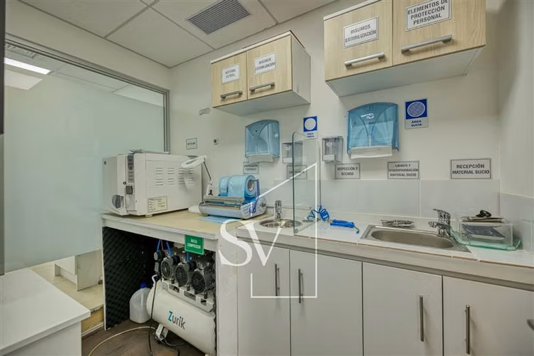 Clínica Dental Full Equipada casi nueva cercana a Estoril