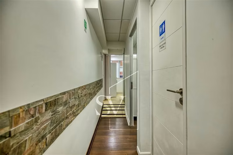 Clínica Dental Full Equipada casi nueva cercana a Estoril