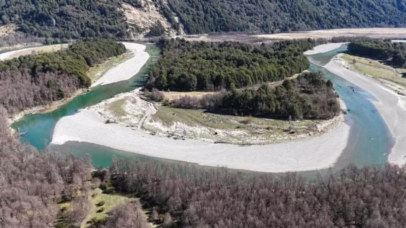 90 hectáreas orilla Carretera Austral y río  (158511)