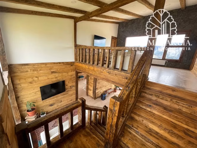 Casa en venta de 4 dorm. en Coihaique