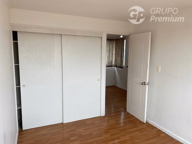 Casa aislada en venta 3D 3B 2E en Peñaflor en av. principal