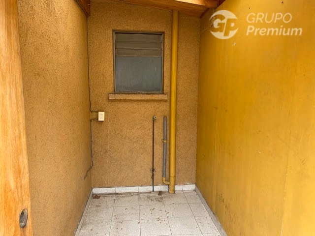Casa aislada en venta 3D 3B 2E en Peñaflor en av. principal