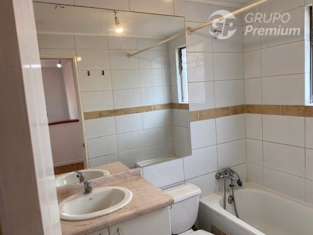 Casa aislada en venta 3D 3B 2E en Peñaflor en av. principal