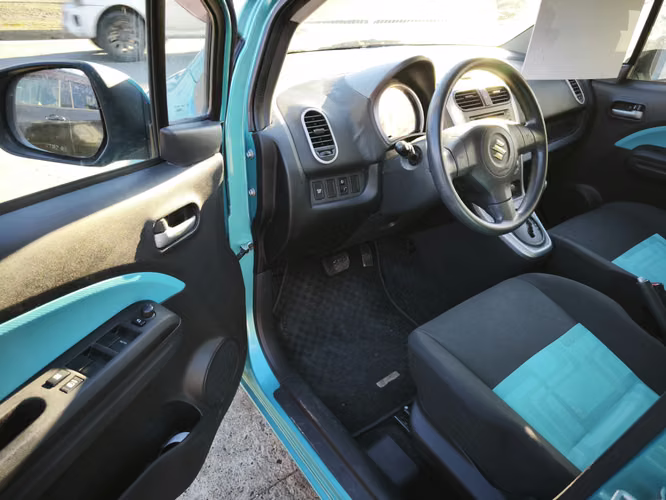 Suzuki Splash 2011