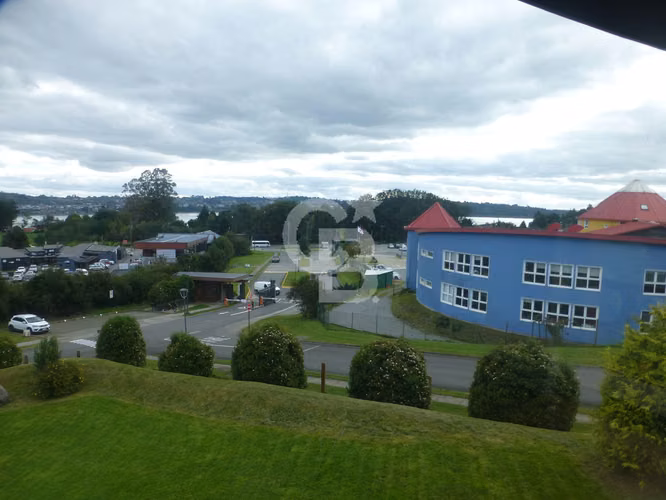 Casa en Puerto Varas: Seguridad, Vistas y Calidad Premium