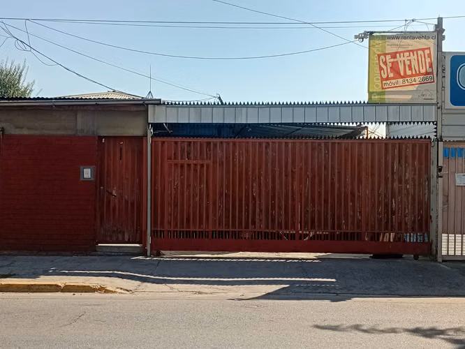 Propiedad con 2 casas 500m2