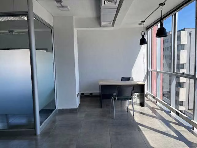 Amplia y Moderna Oficina de 140 M2  (158533)