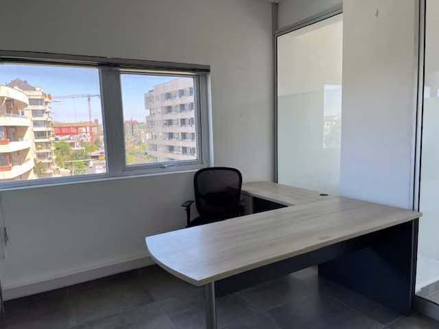 Amplia y Moderna Oficina de 140 M2  (158533)